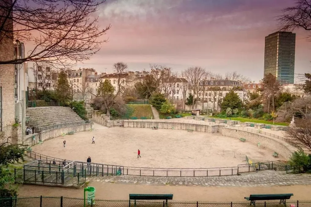 De Luxe Quartier Notre Dame De 2 Paryż